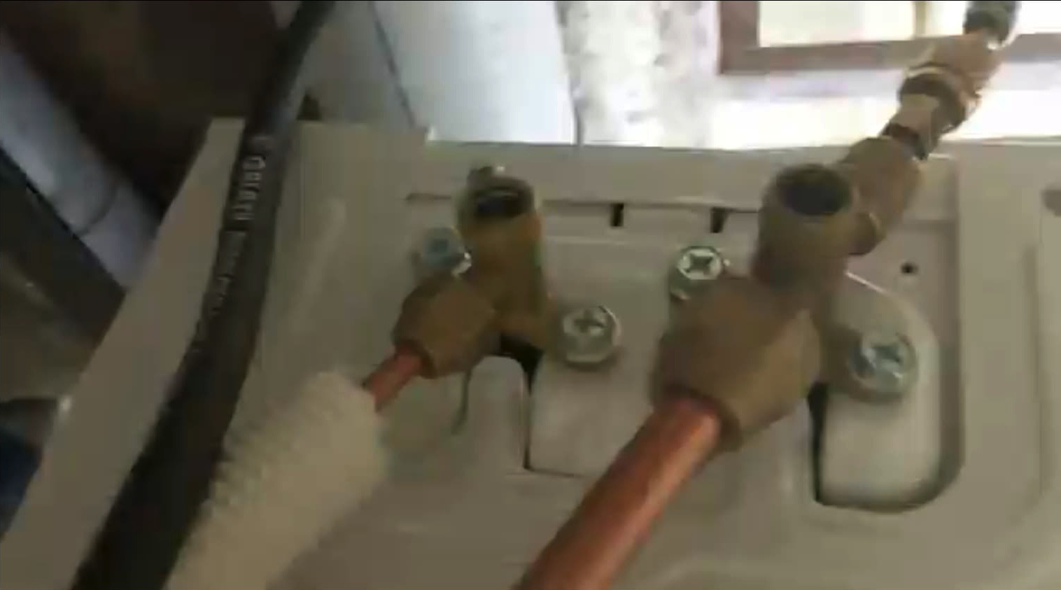 Pressure testing refrigerant lines